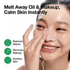 Anua Heartleaf Pore Control Cleansing Oil, emulsiona con agua y se aclara sin dejar tacto graso