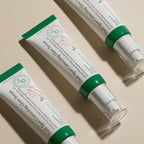 Axis-Y Dark Spot Correcting Glow Serum, nutre y sella la humedad dejando la piel suave