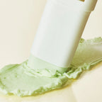 Beauty of Joseon Matte Sun Stick Mugwort + Camelia, formato stick para reaplicar sobre el maquillaje