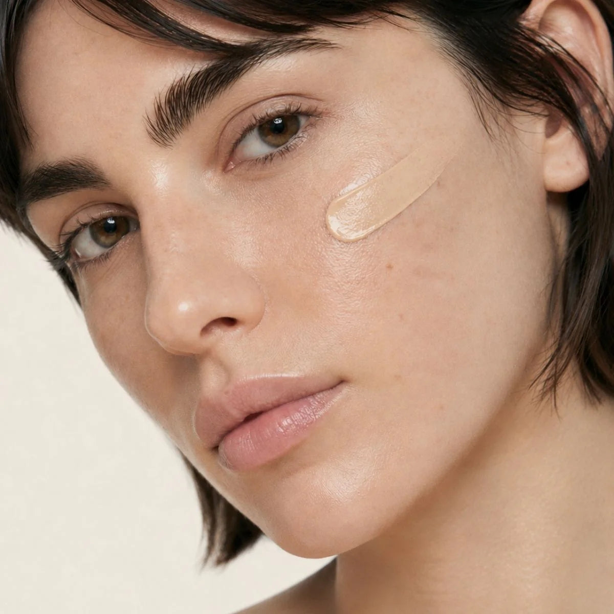 Farma Dorsch CC Cream SPF 50, unifica el tono e ilumina
