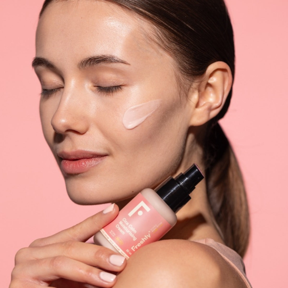 Freshly Cosmetics Cica Calm Moisturising Cream, refuerza la barrera cutánea