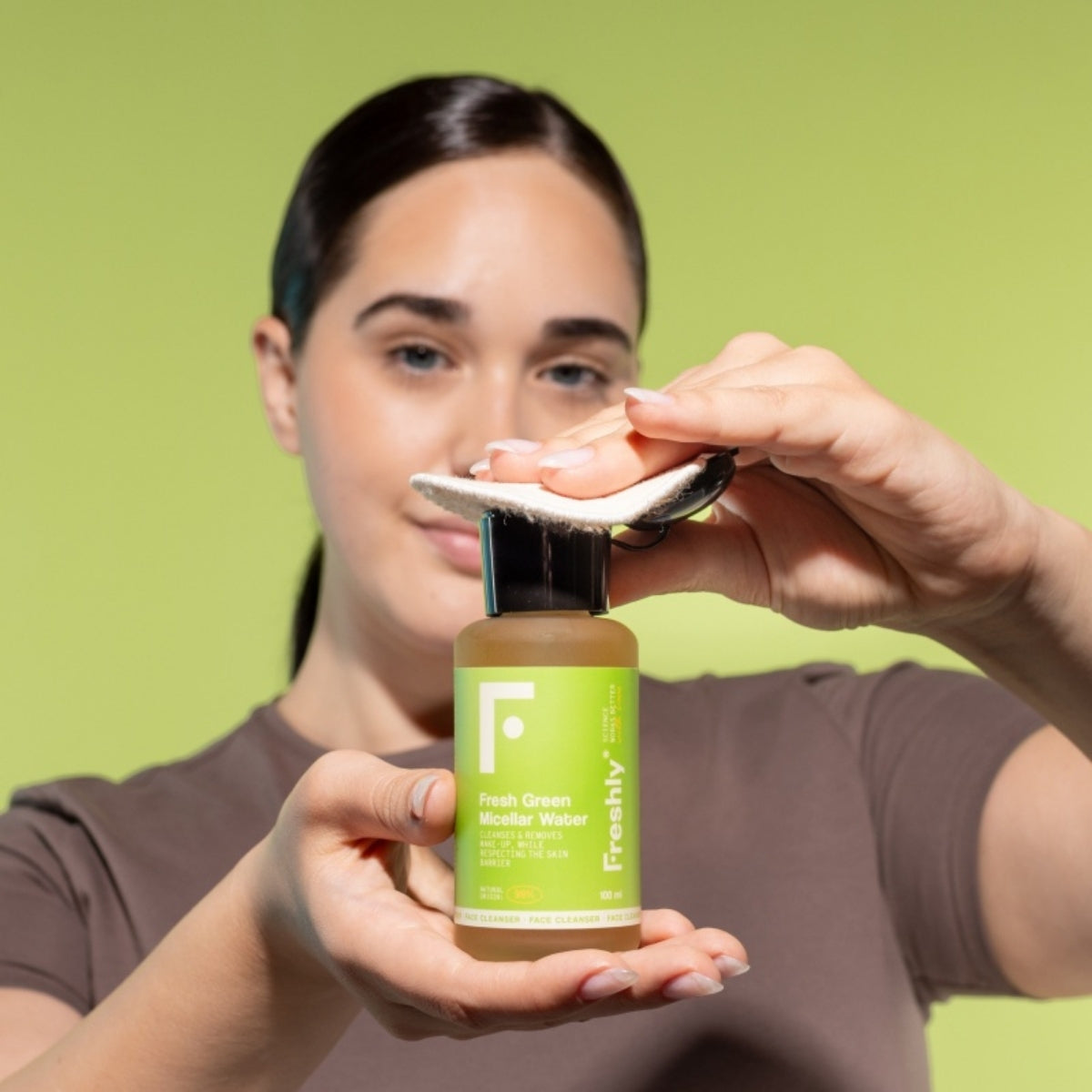 Freshly Cosmetics Fresh Green Micellar Water, reduce la inflamación y las rojeces hasta un 30%