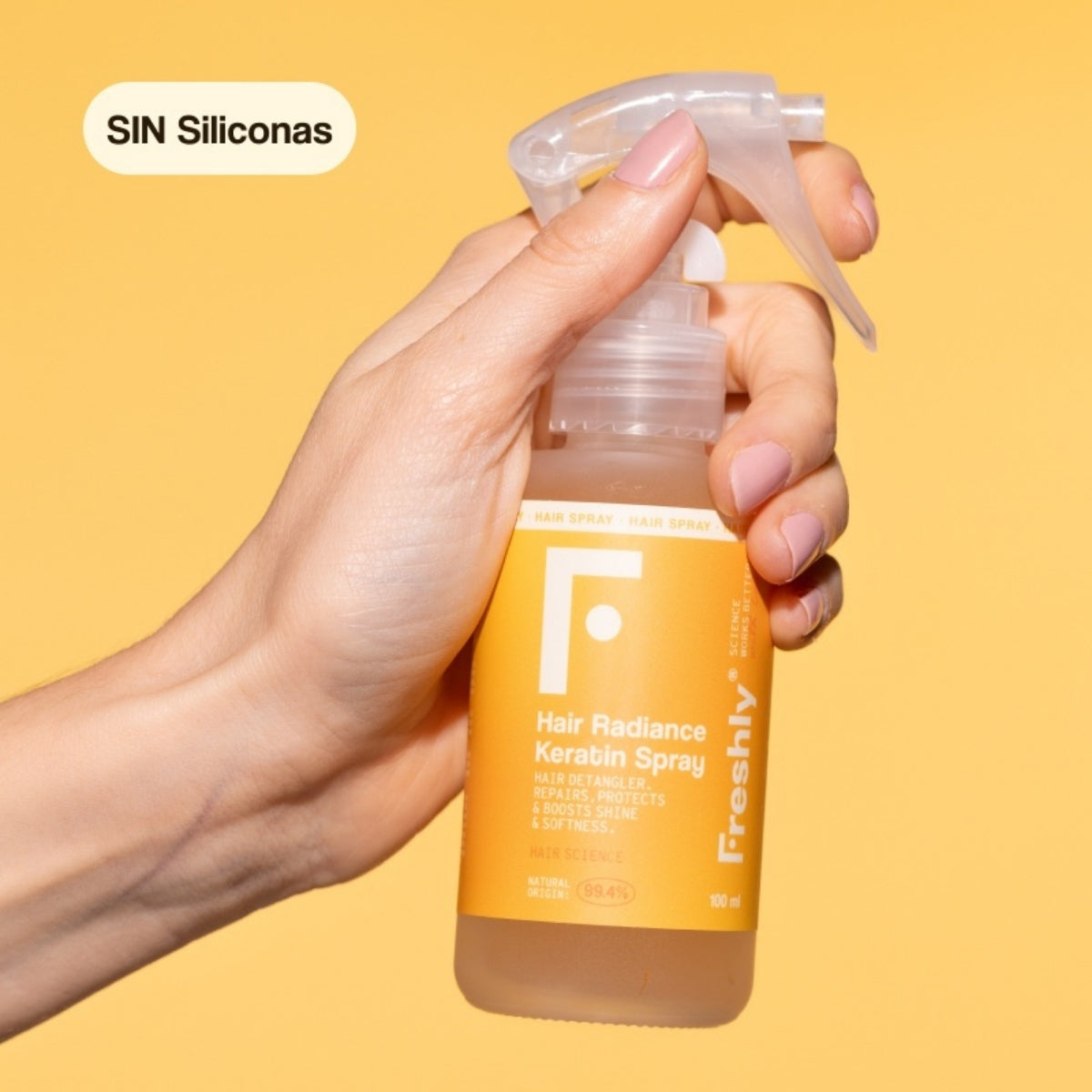 Freshly Cosmetics Hair Radiance Keratin Spray, desenreda y refuerza la fibra capilar