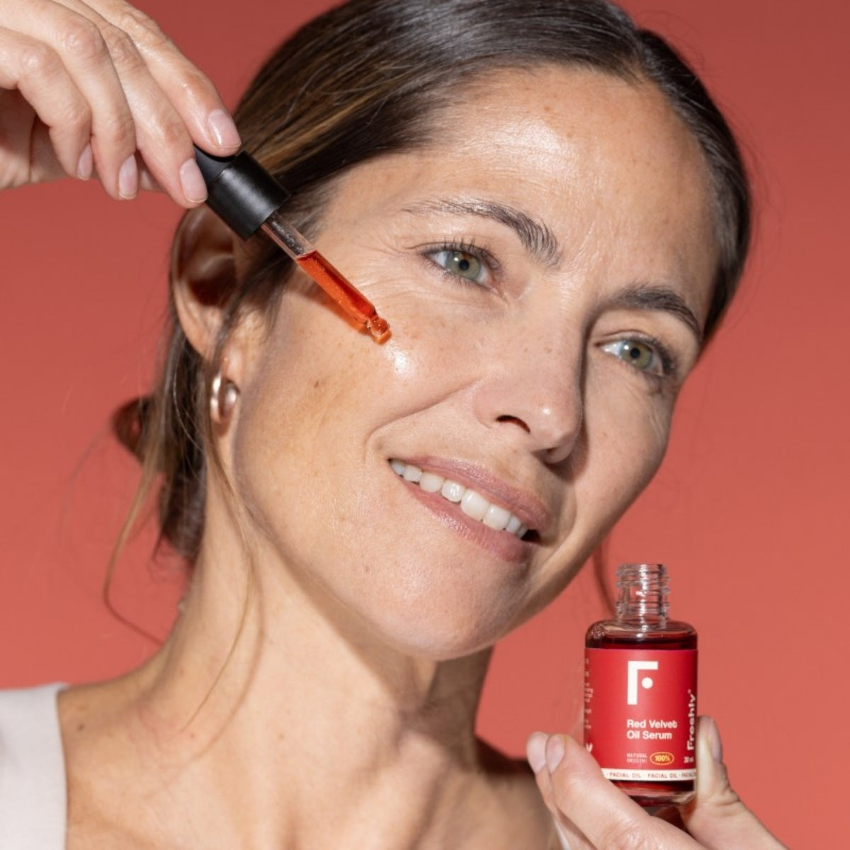 Freshly Cosmetics Red Velvet Oil Serum con concentrado de Omega 3 marino
