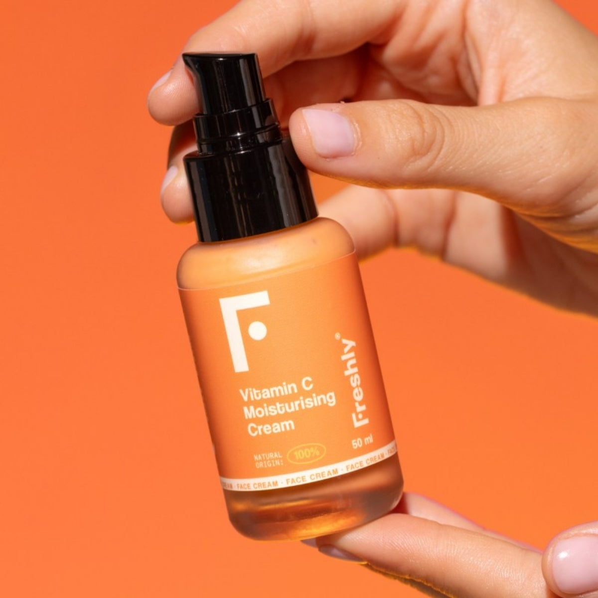 Freshly Cosmetics Vitamin C Moisturising Cream, mejora la luminosidad y la firmeza