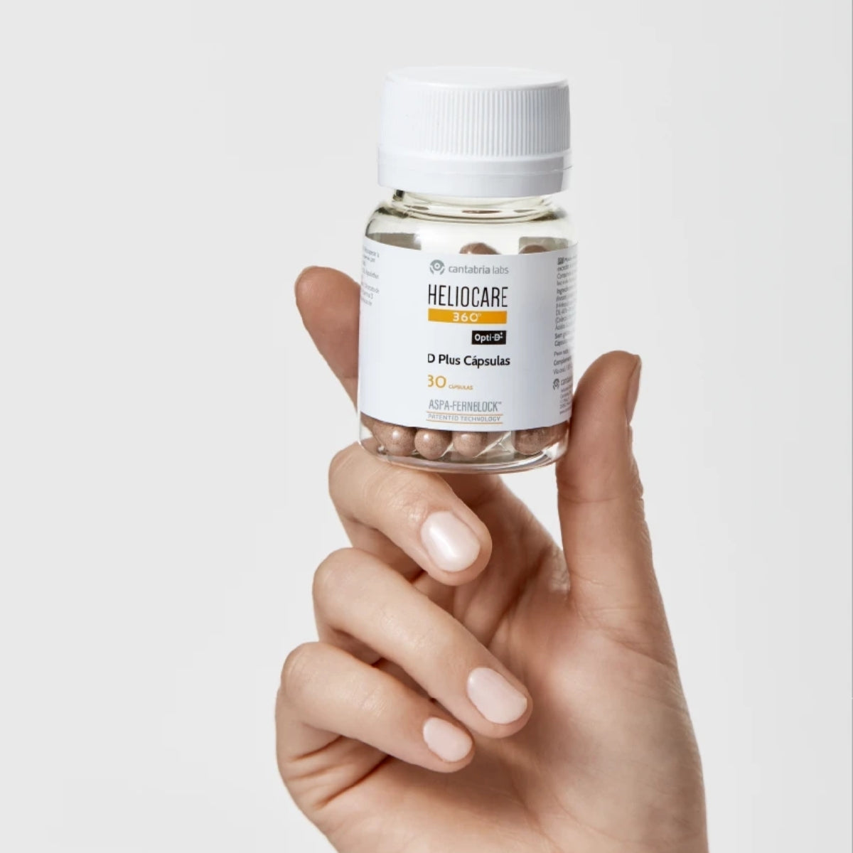 Heliocare 360° D Plus con Fernblock+, vitaminas D y E y niacinamida
