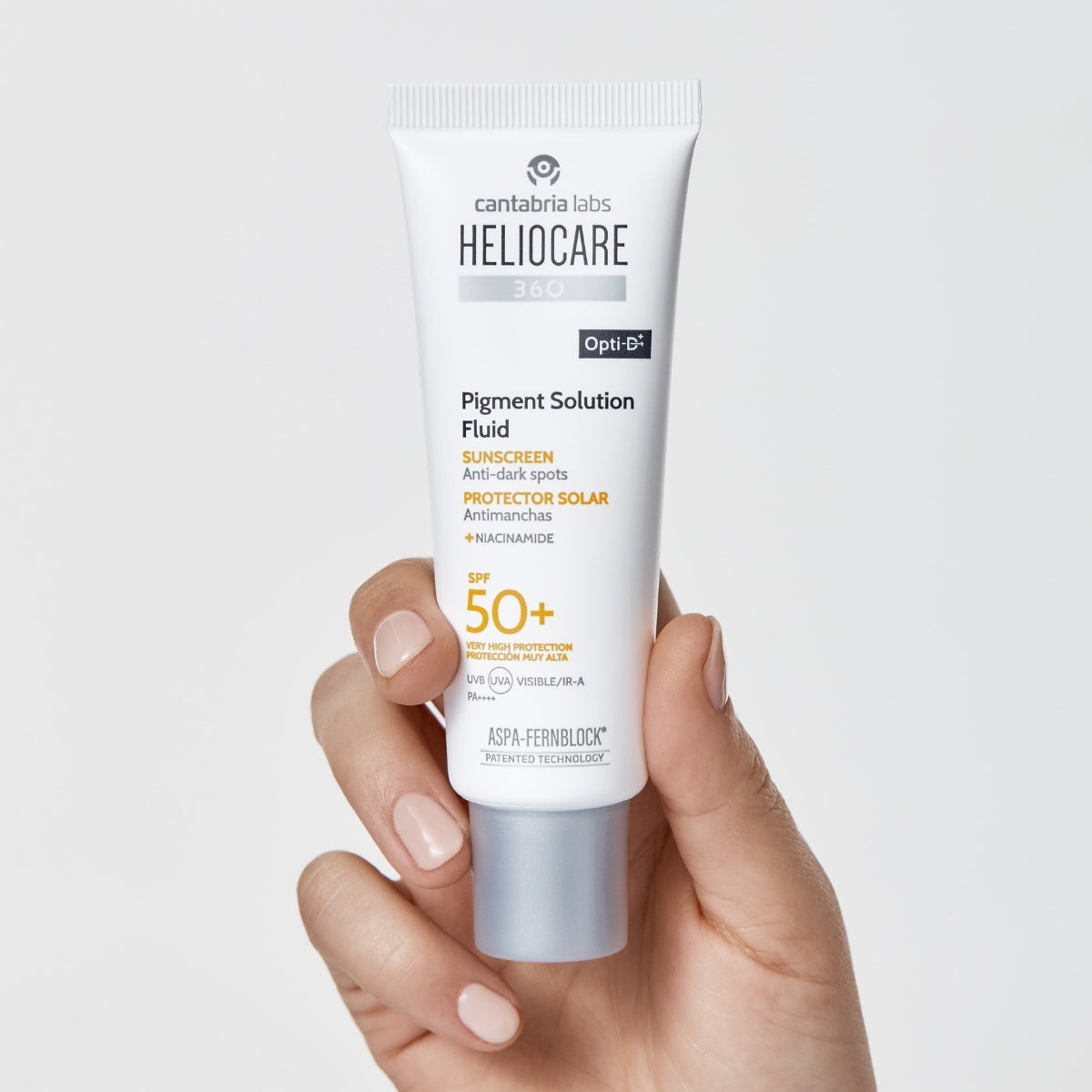 Heliocare 360° Pigment Solution Fluid SPF 50 con Fernblock+ frente a UVA y luz azul